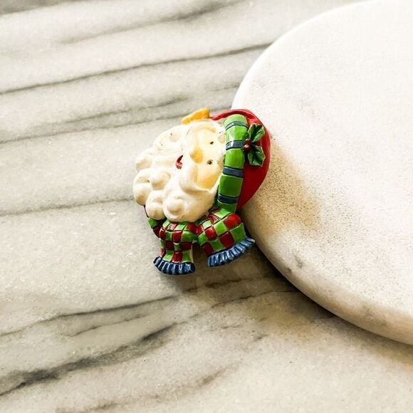 Vintage Santa Claus Pin Brooch Multicolor Santa Face Resin Christmas - Picture 2 of 5